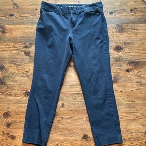 Women’s Old Navy Pixie pants/ size 10